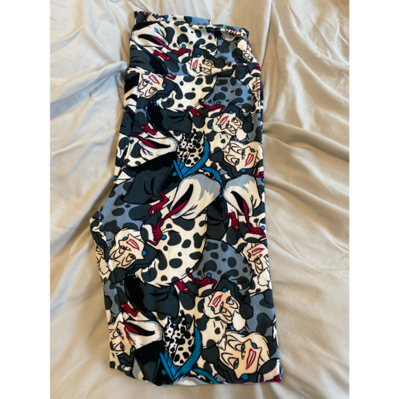 Disney Pants - Lularoe OS so 0/2/4/6 Disney cruella de ville